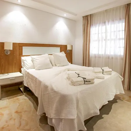 Beautiful And Modern Flat With Pool And Terrace 2 *