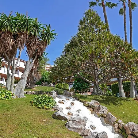 Dom wakacyjny Beautiful And Modern Flat With Pool And Terrace 2 *