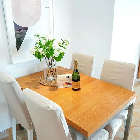Beautiful And Modern Flat With Pool And Terrace 2 *